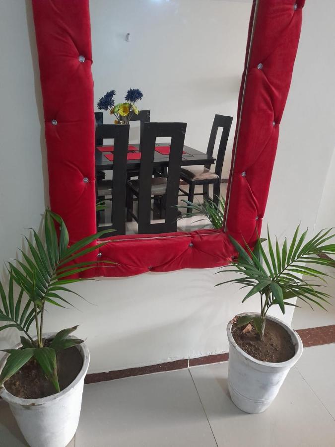 Jacky'S Milimani Suites Nakuru Exteriör bild