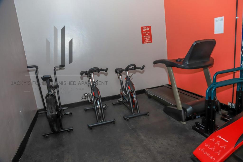 Jacky'S Milimani Suites Nakuru Exteriör bild